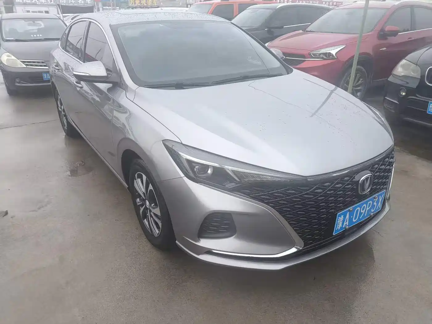 Фото 3 - Changan Eado