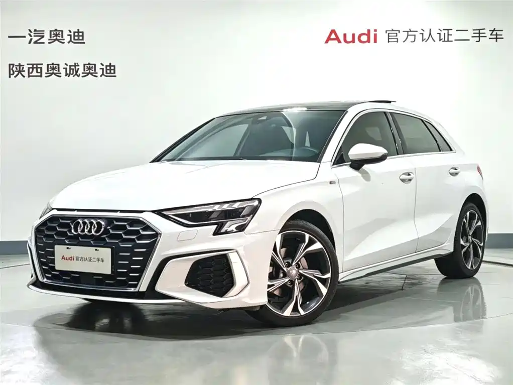Audi A3 2021 Sportback 35 TFSI Luxury Sport