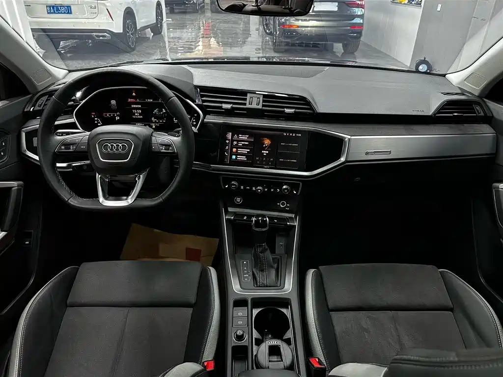Audi Q3 2022 35 TFSI Fashion Dynamic фото 11