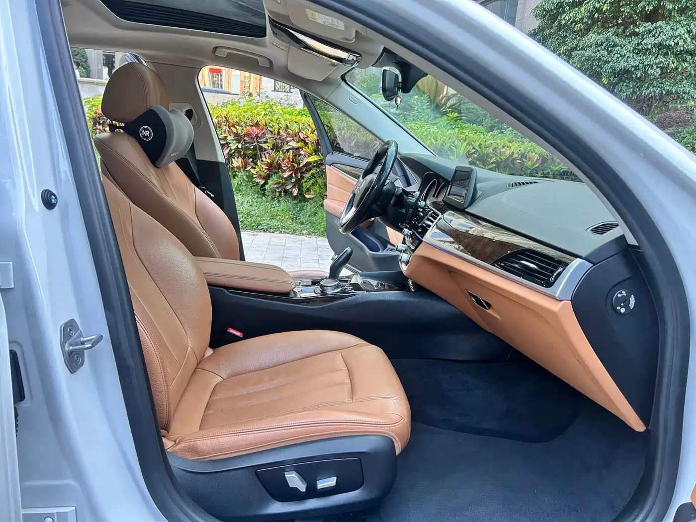 BMW 5 Series 2018 528Li Launch Special Edition фото 8