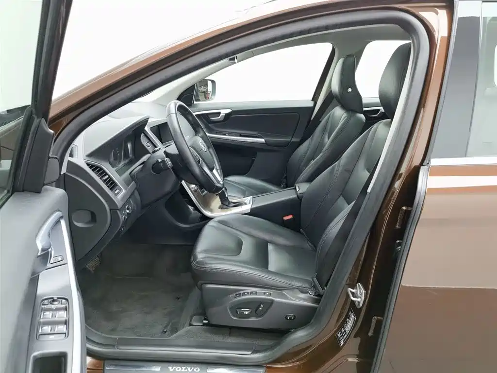 Photo 10 - Volvo XC60