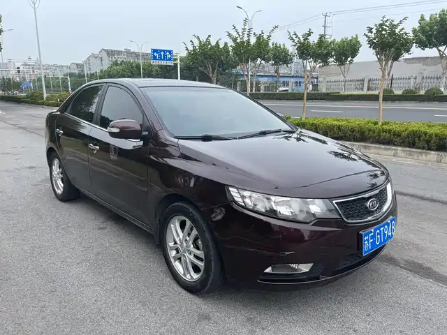 Kia Forte 2009 1.6L AT GL
