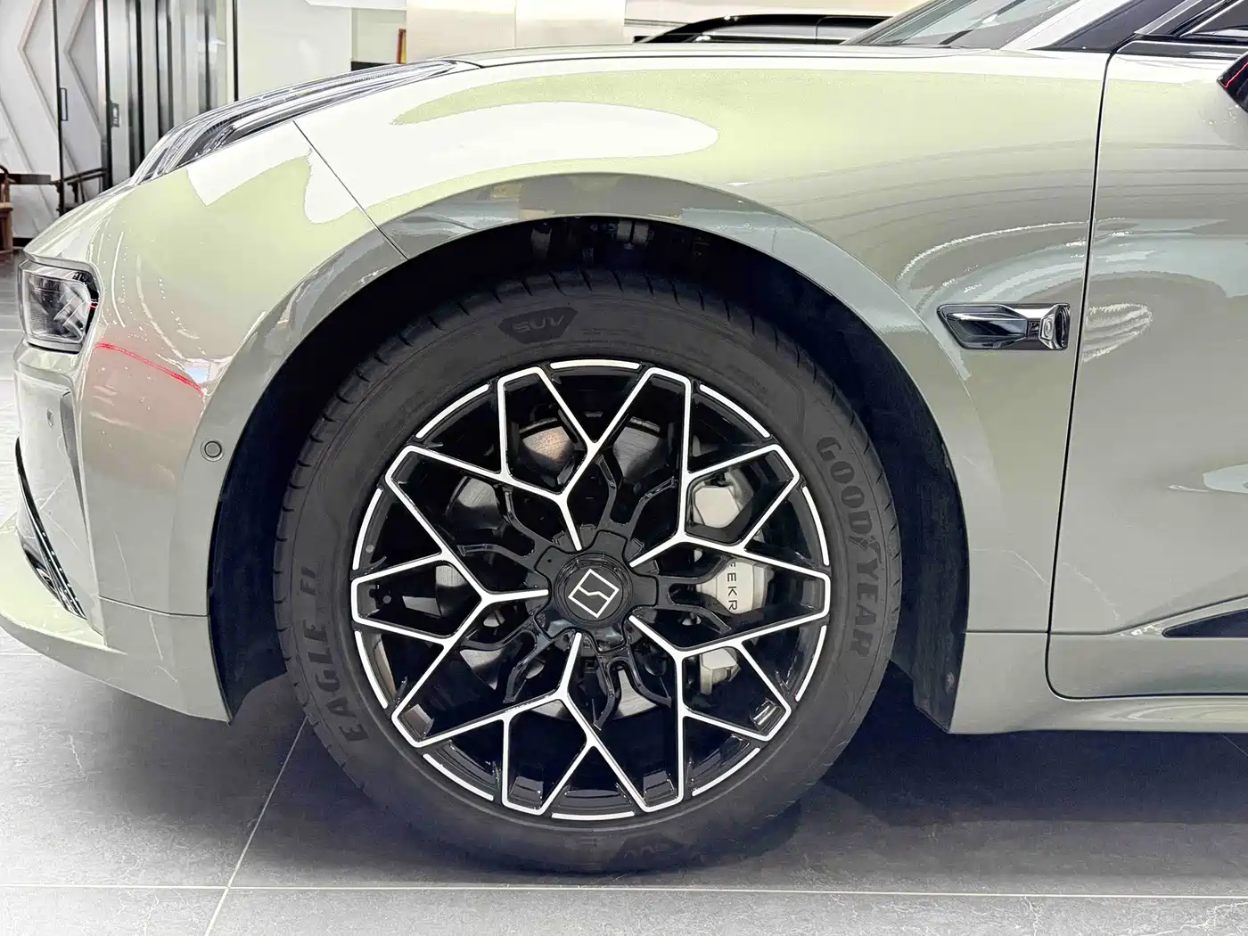 ZEEKR EXTREME KRYPTON 001