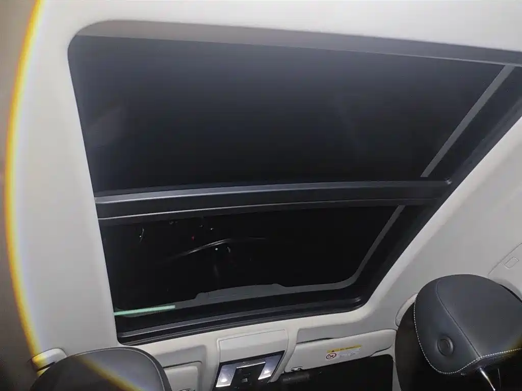 Volkswagen Passat 2022 330TSI Starlight Elite Edition фото 15