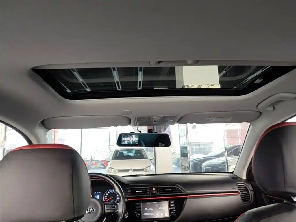 Kia KX CROSS 2018 1.6L Automatic Smart Sunroof Edition фото 18