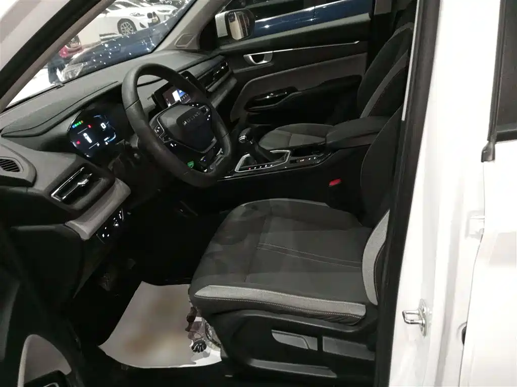 Wuling Motors Wuling Victory 2022 2022 1.5T CVT Elite