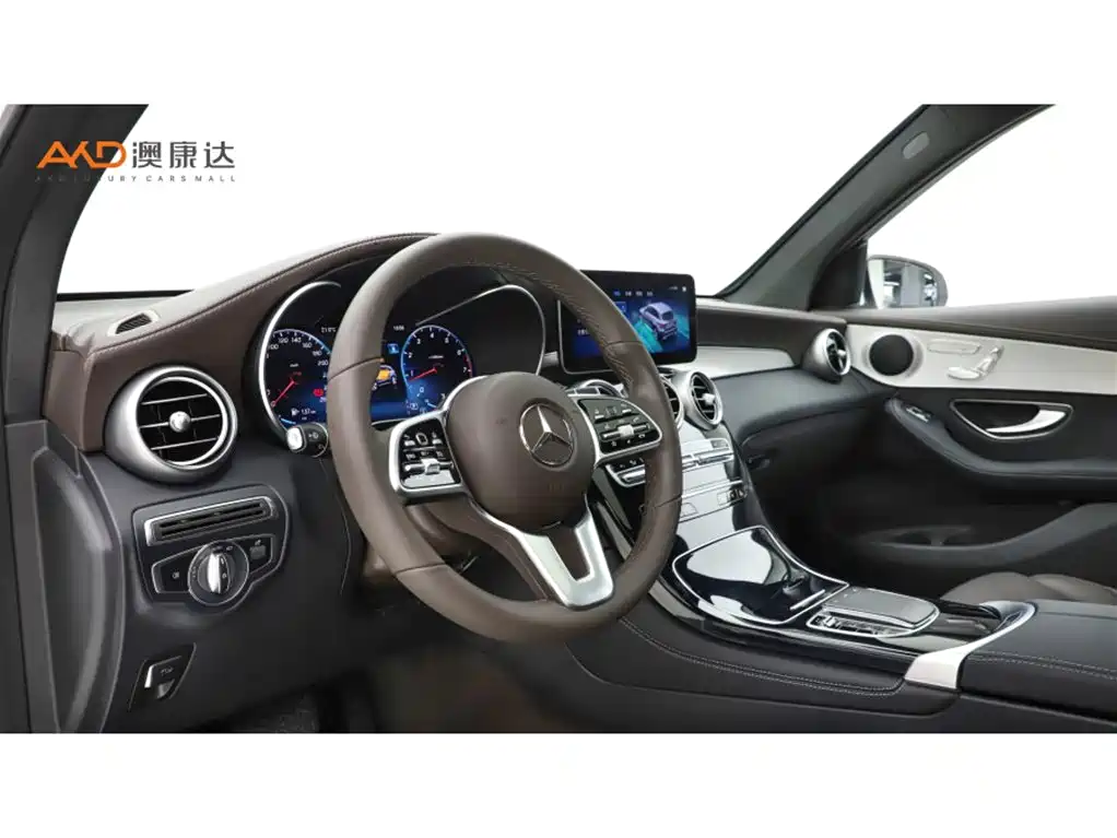 Mercedes-Benz GLC 2021 GLC 260 L 4MATIC Sporty фото 6