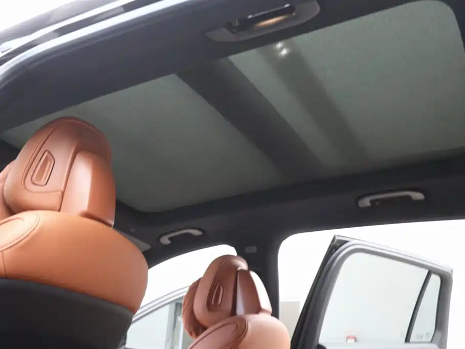 Mercedes-Benz GLC 2023 GLC 260 L 4MATIC Luxury 5-Seater фото 21
