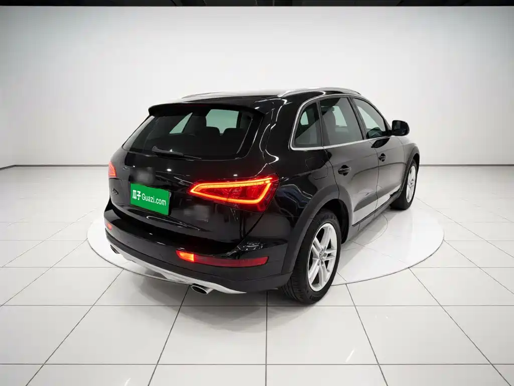 Audi Q5 2018 2017 Plus 40 TFSI Technology