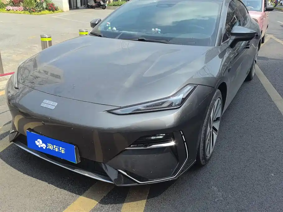 GEELY GALAXY GALAXY E8