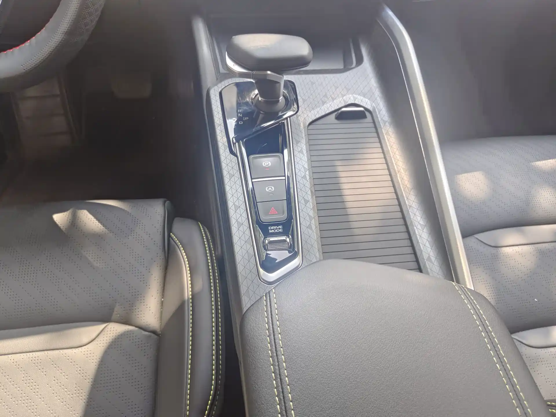 Фото 7 - Geely Preface