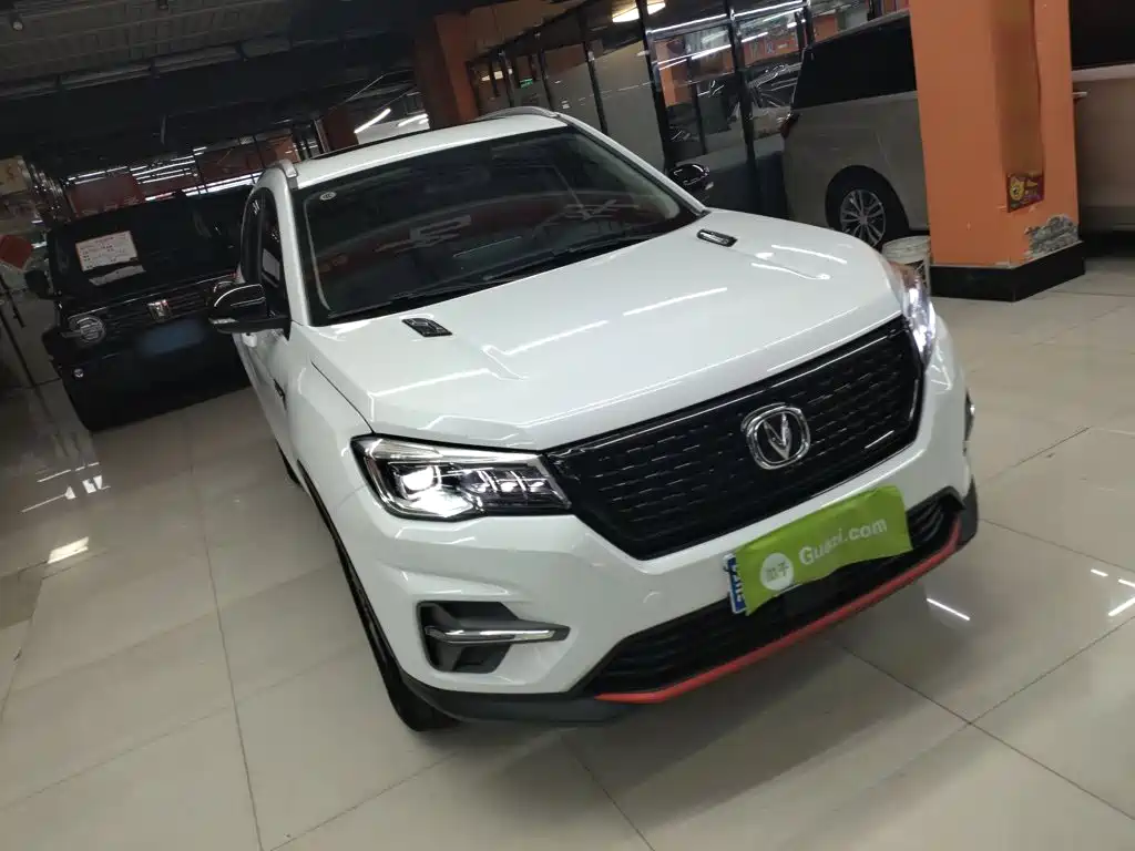 Фото 4 - Changan CS75