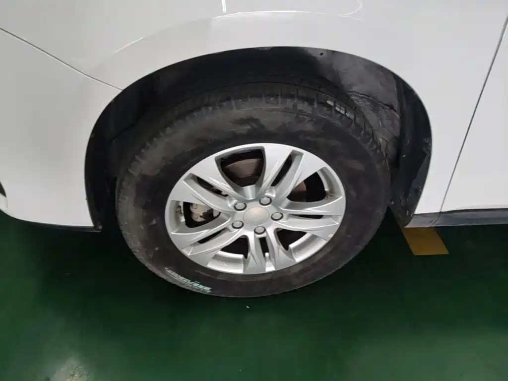 Photo 23 - Haval M6