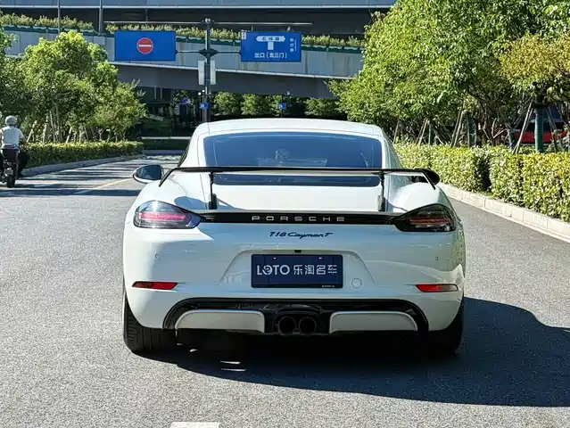 Porsche 718 2019 Cayman T 2.0T — фото 4