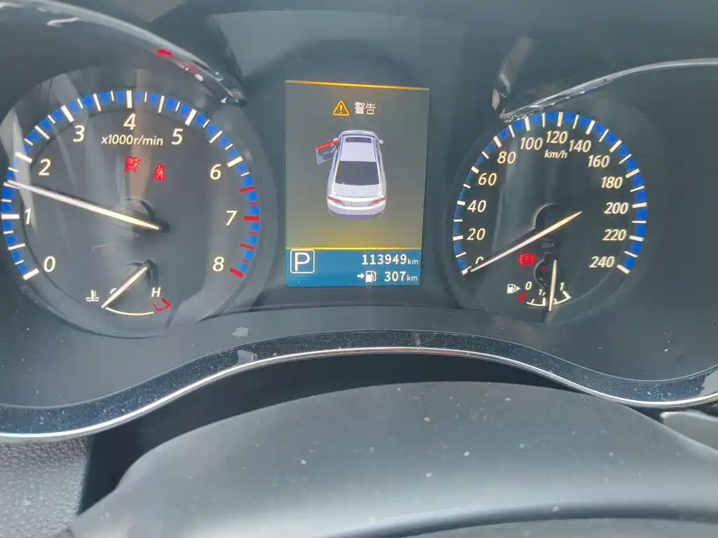 Venucia D60 2020 2019 1.6L XL CVT Smart Connect Elite Edition (ISS)