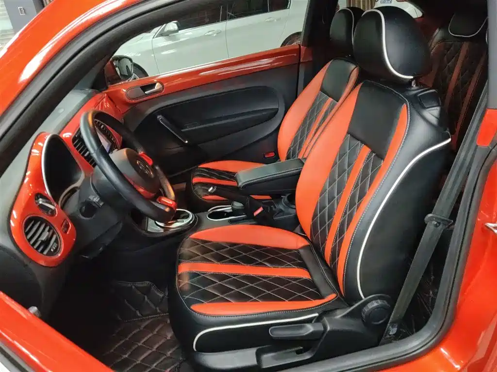 Volkswagen Beetle 2017 180TSI Style фото 15