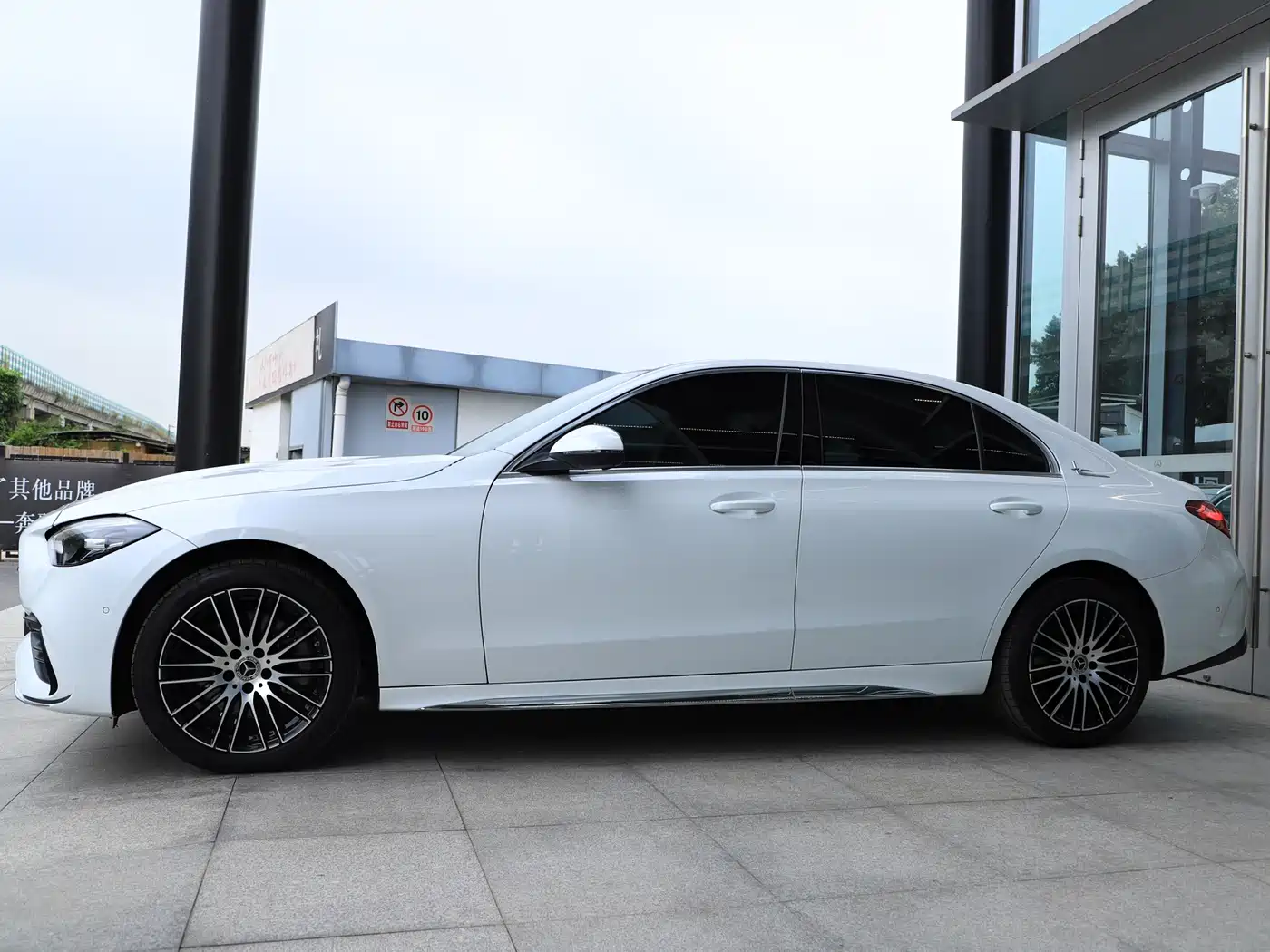Mercedes-Benz C-Class 2024 Facelift III C 260 L Sport фото 11