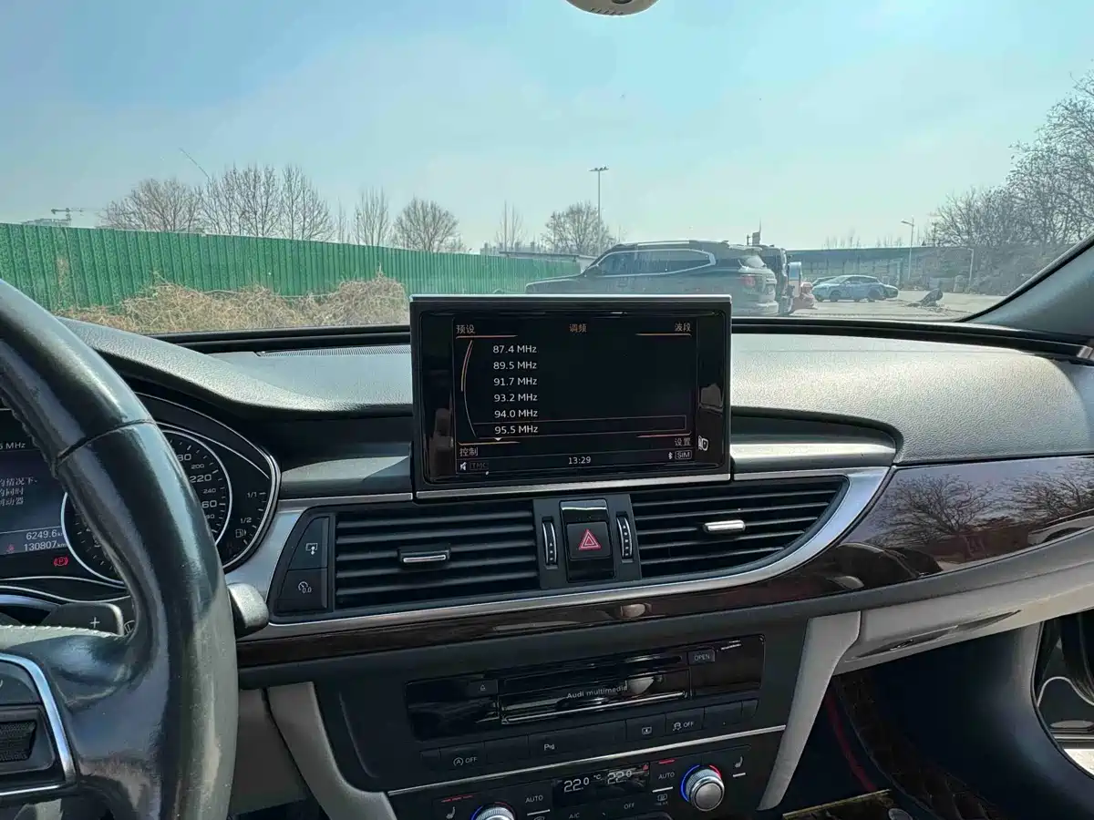 Audi A6L 2016 30 FSI Technology фото 14