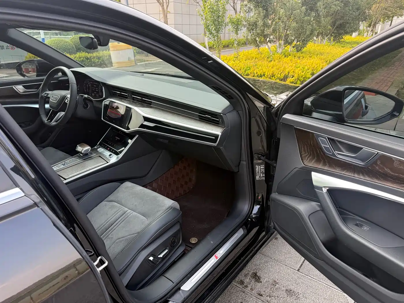 Audi A6L 2023 40 TFSI Luxury Dynamic фото 45