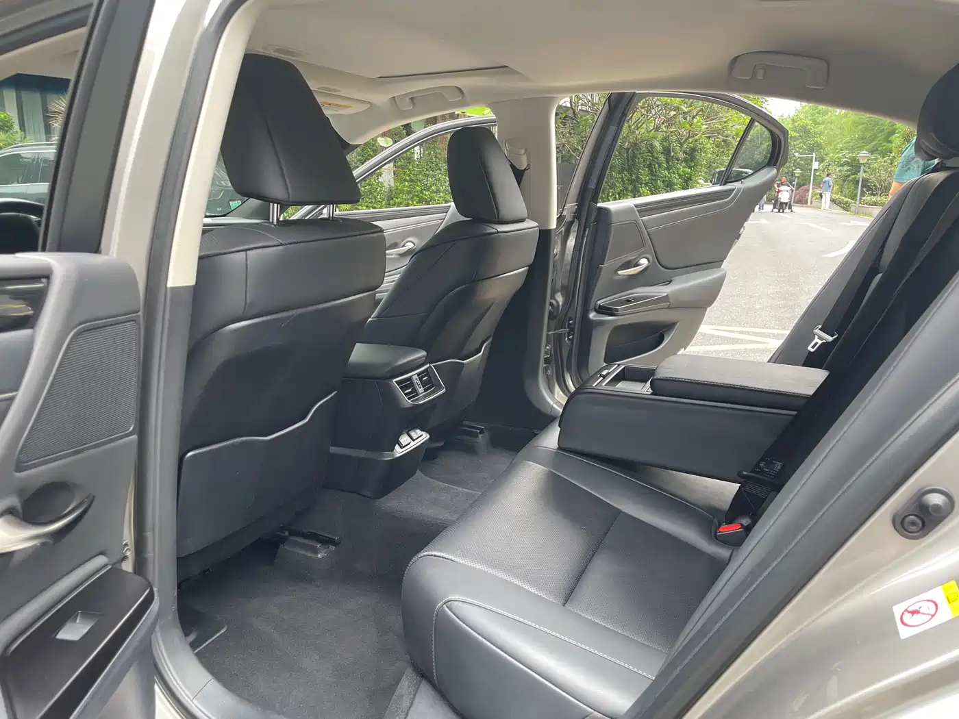 Lexus ES 2018 200 Excellence Edition China V фото 13