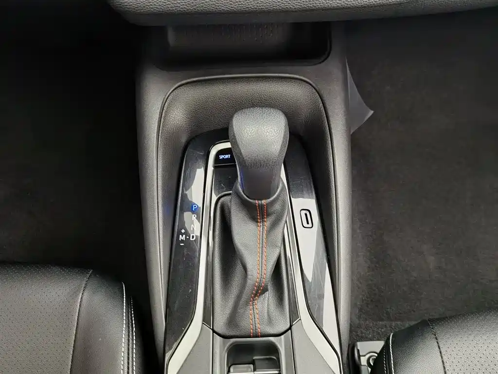 Toyota Corolla 2021 1.2T S-CVT Elite PLUS Edition фото 13