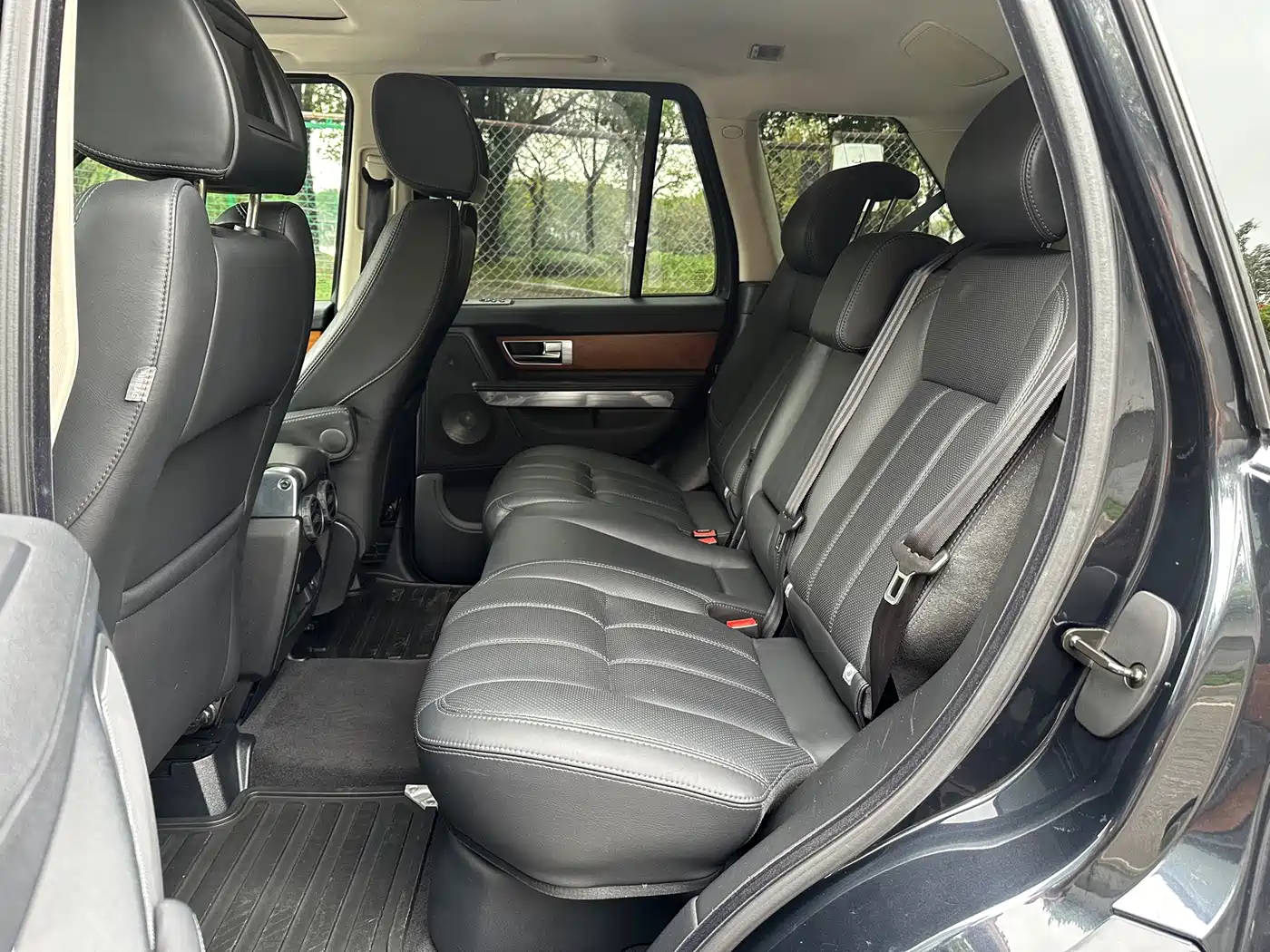 Land Rover Range Rover Sport 2010 5.0 NA V8 HSE фото 13