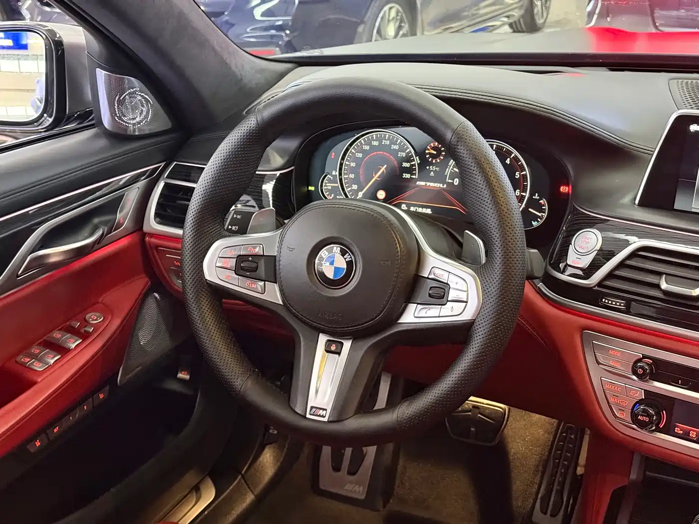 BMW 7 Series 2017 M760Li xDrive Excellence Luxury фото 10