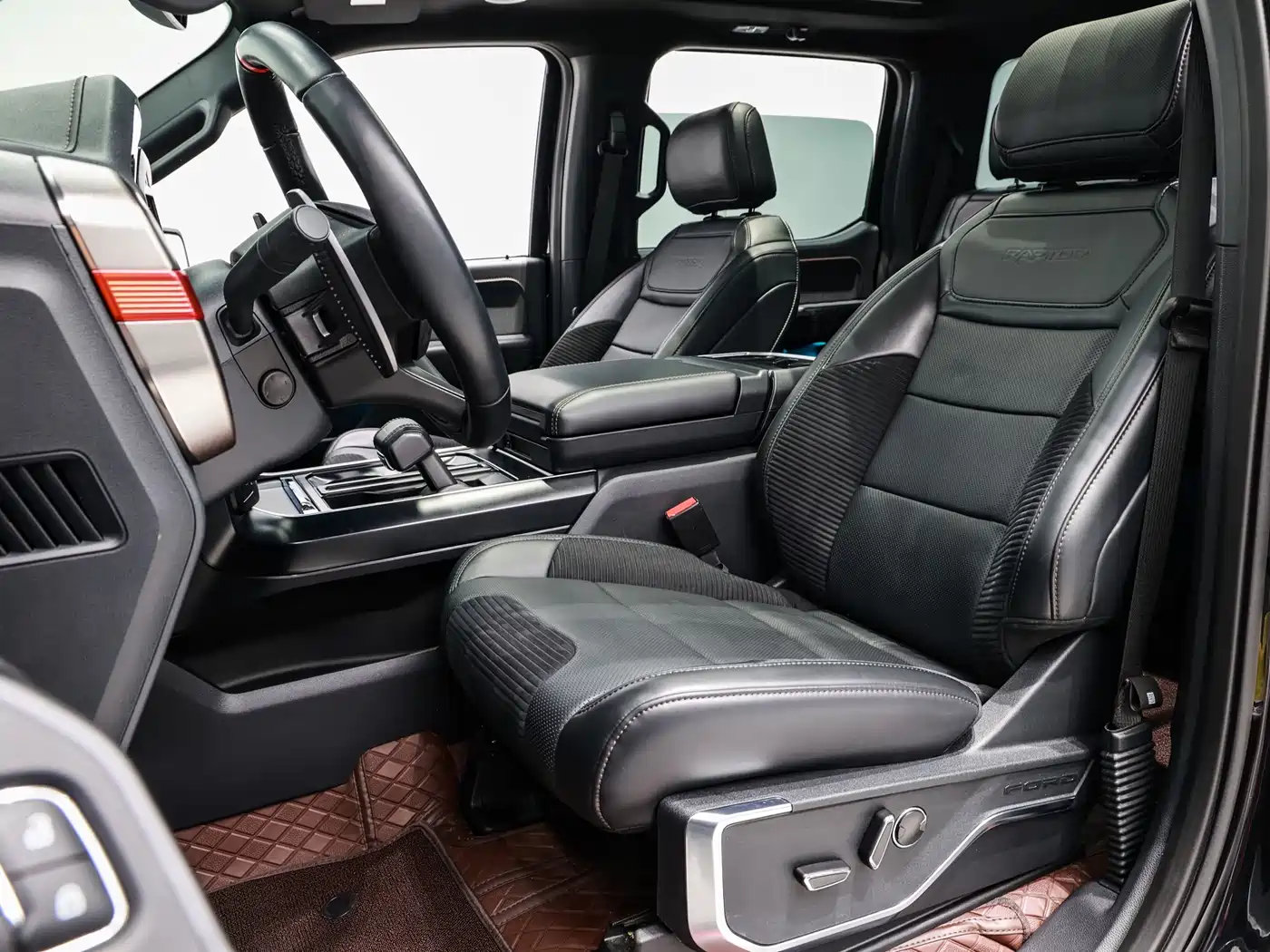 FORD F-150 RAPTOR