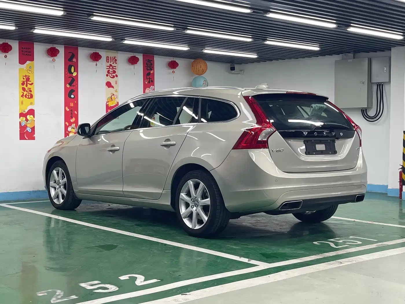 Volvo V60 2018 2017 T5 Zhi Yi Edition China V