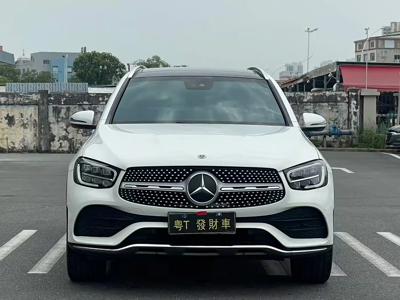 MERCEDES-BENZ GLC