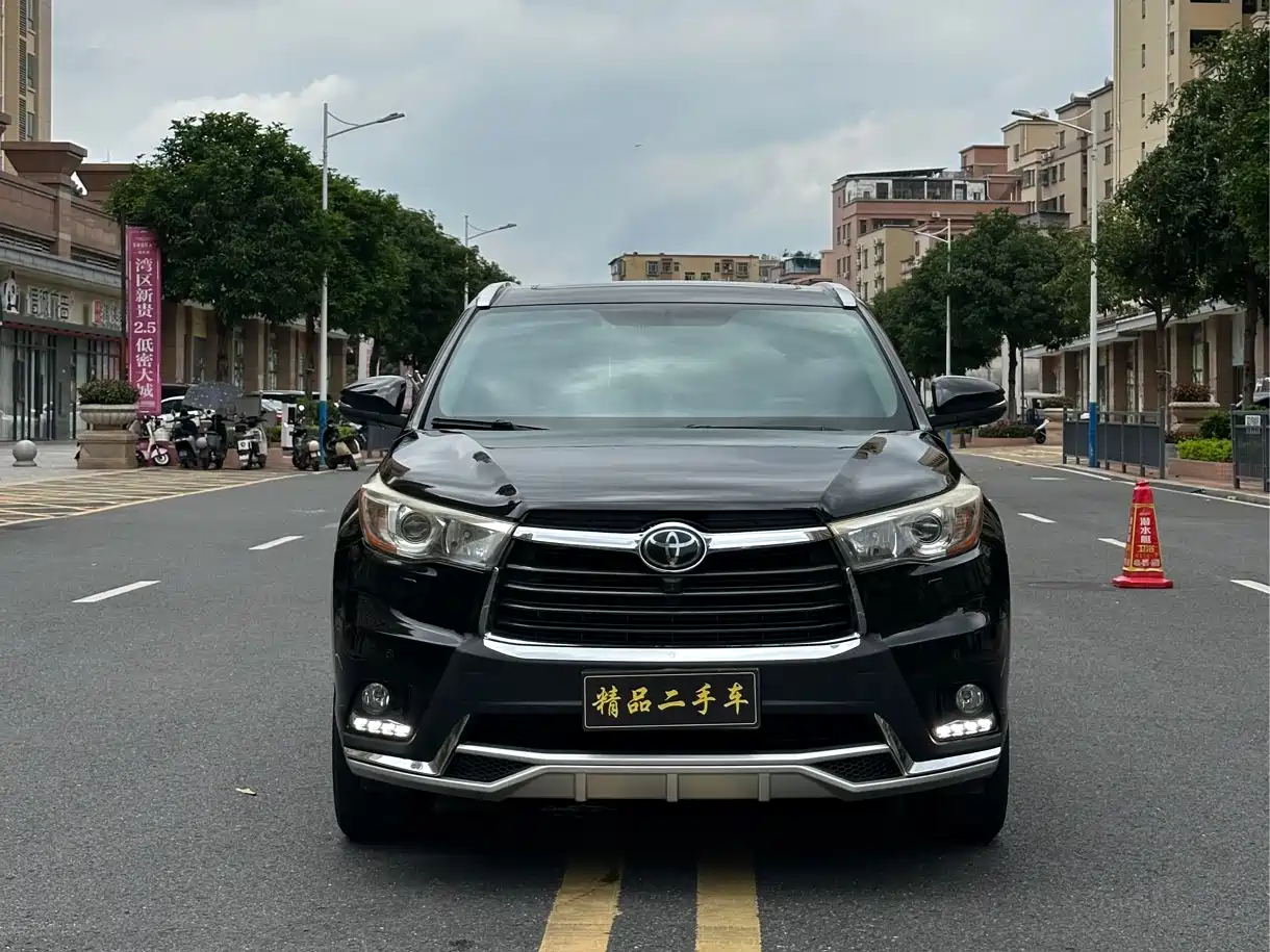 Toyota Highlander 2015 2.0T AWD Ultimate Edition 7-seater фото 2