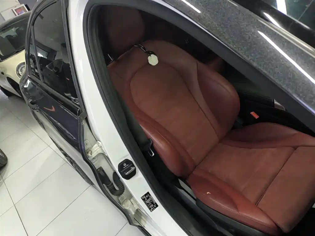 Mercedes-Benz C-Class 2017 Facelift C 200 Sport Edition фото 25