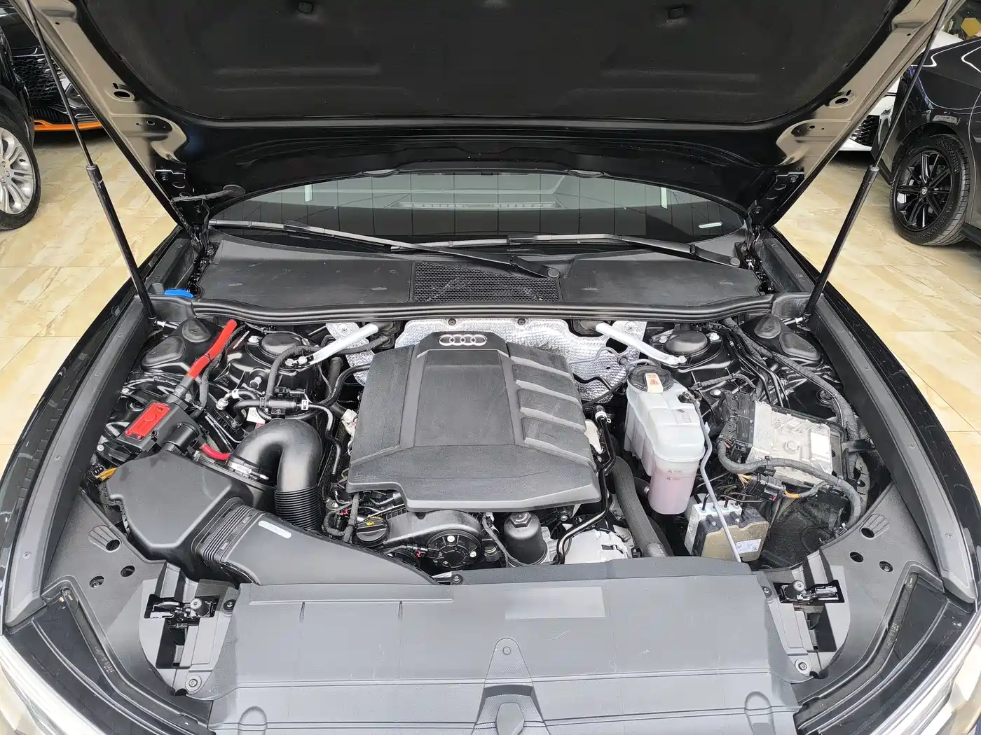 Audi A6L 2021 40 TFSI Luxury Sport фото 16