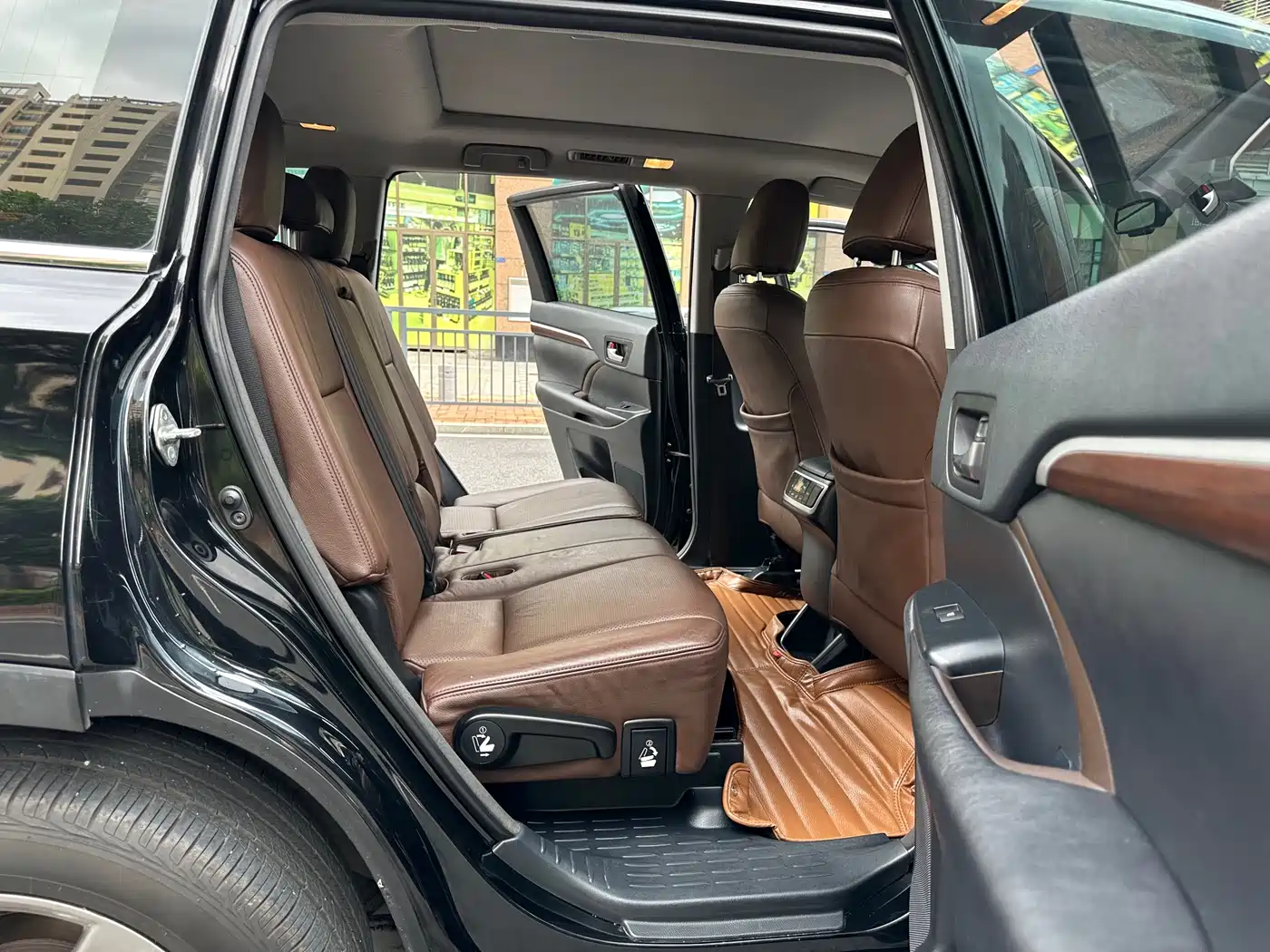 Toyota Highlander 2015 2.0T AWD Ultimate Edition 7-seater фото 26