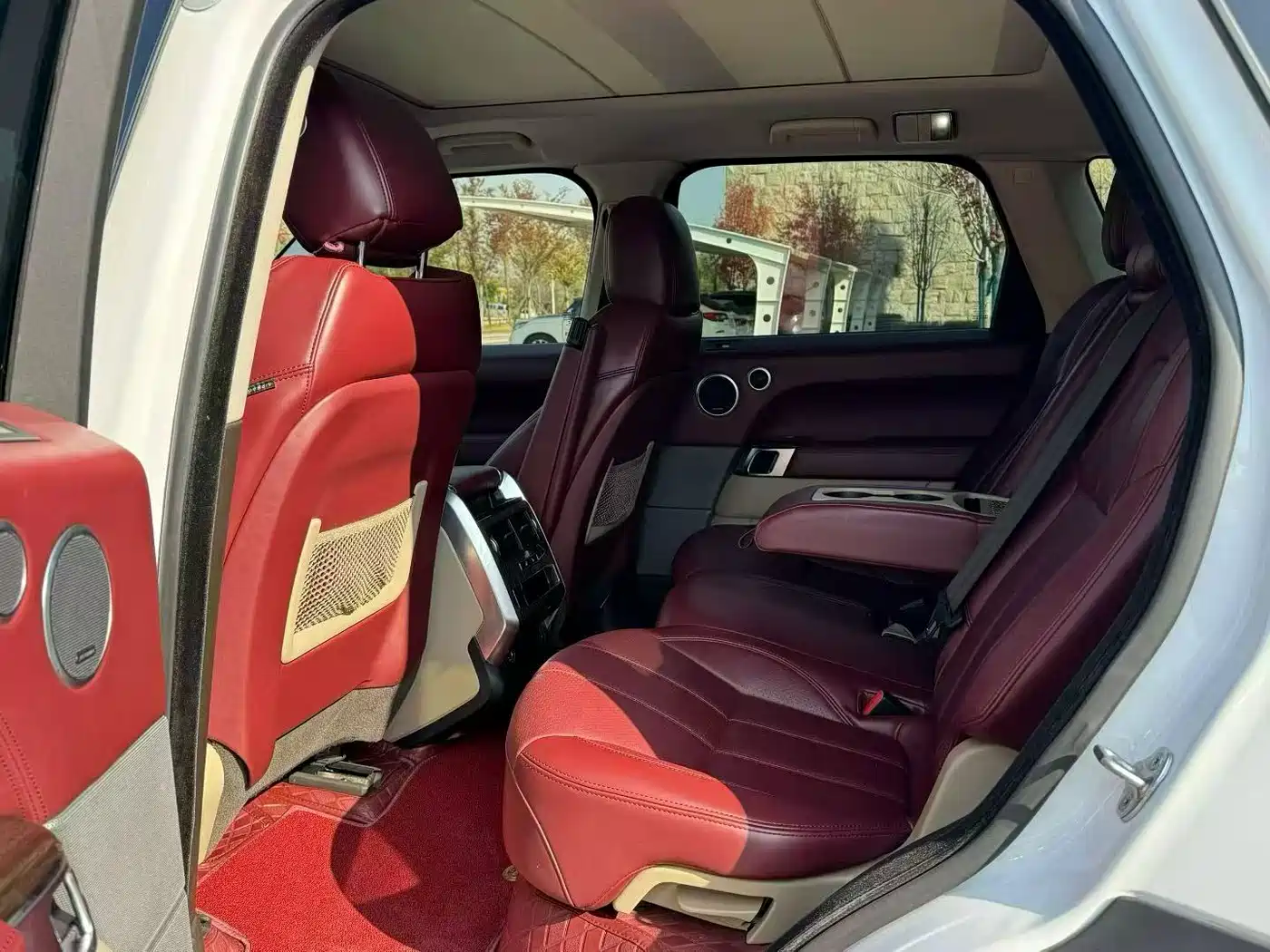 Land Rover Range Rover Sport фото 5