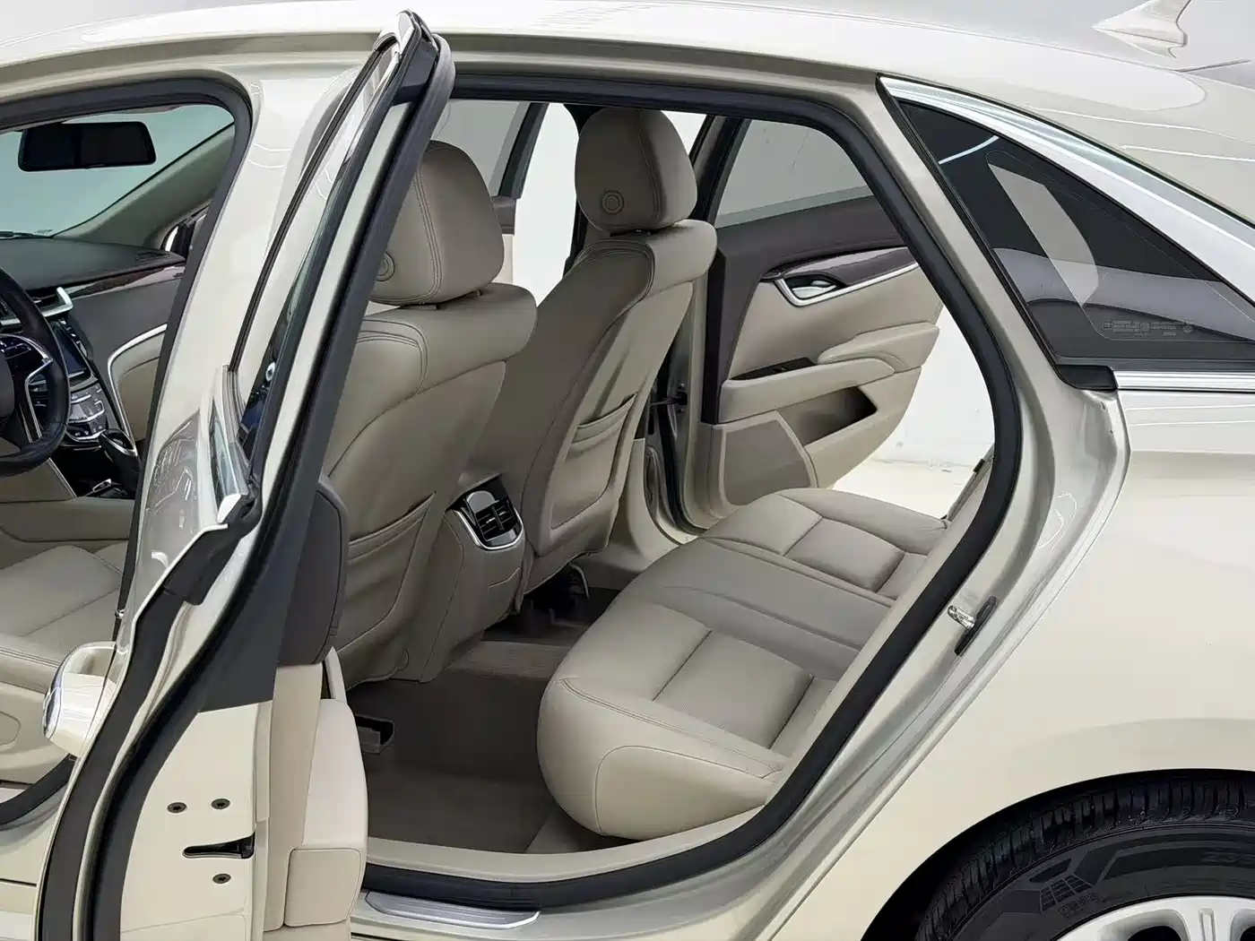 Cadillac XTS 2016 28T Elite фото 10