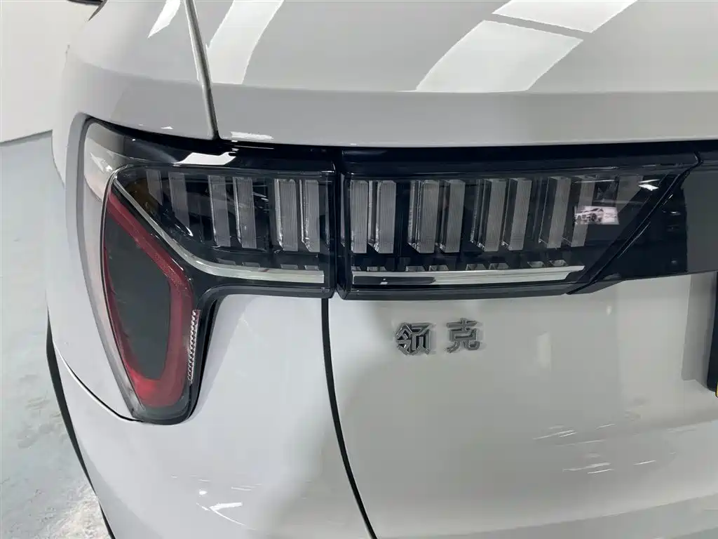 Lynk & Co 01 2019 2.0T 2WD Type Pro Version China V фото 13