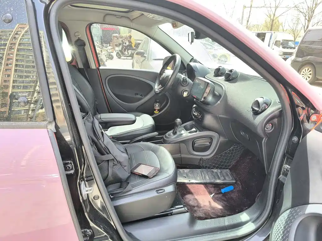 smart forfour 2018 2016 Model 0.9T 66kW Pioneer Edition