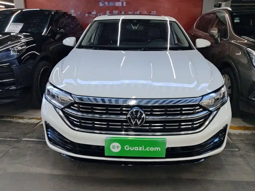 Volkswagen Sagitar 2023 300TSI DSG Surpassing Edition фото 3