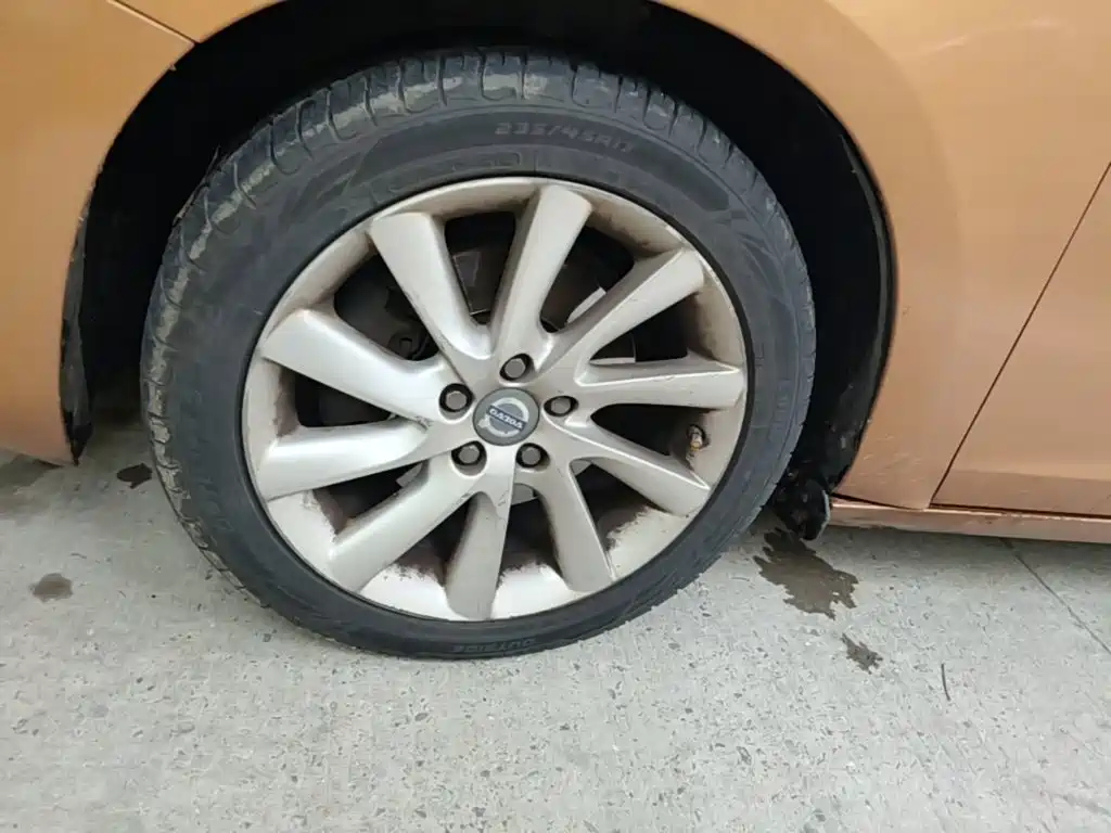 Фото 23 - Volvo S60