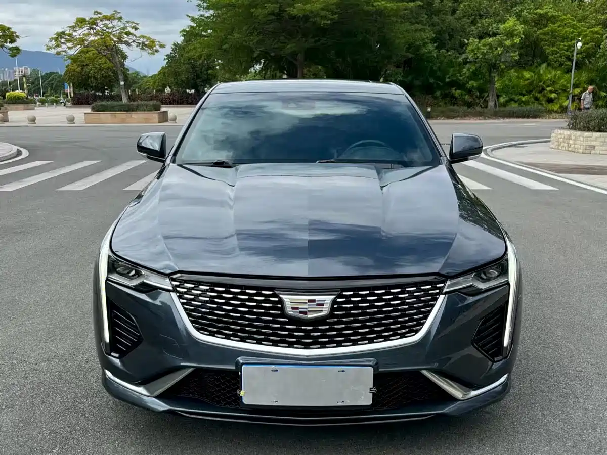 CADILLAC CT4