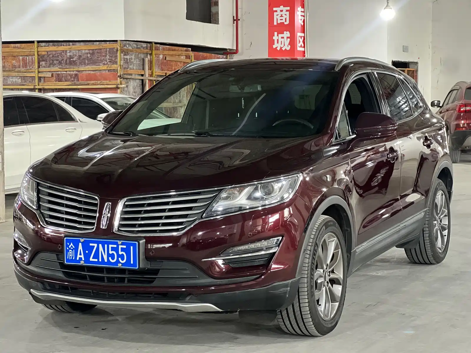 Фото 1 - Lincoln MKC