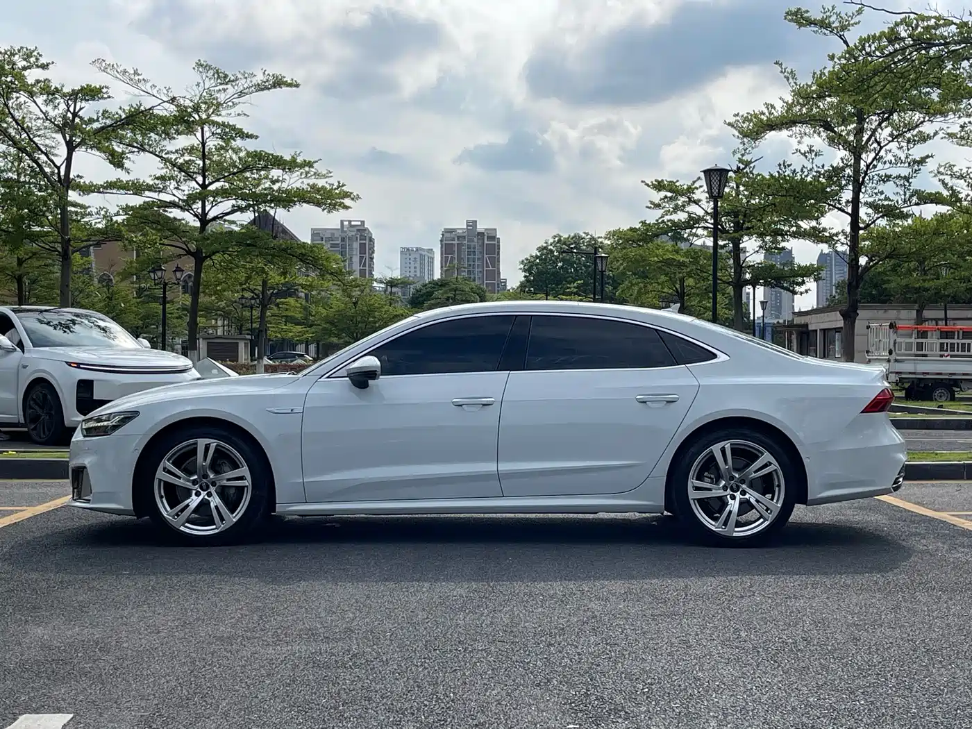 Audi A7L 2022 45 TFSI quattro S-line Paladin фото 7