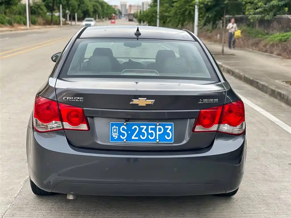 Chevrolet Cruze 2012 1.6L SE AT фото 13