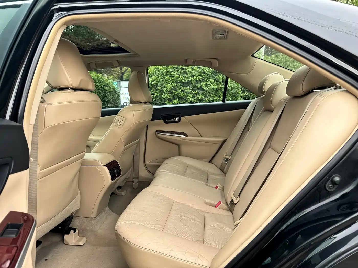 Toyota Camry 2012 2.0G Luxury Navigation Edition фото 12