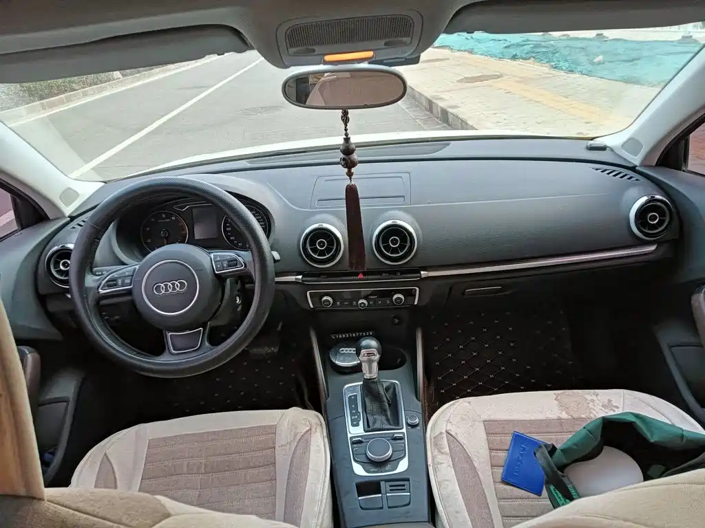 Audi A3 (Import) 2015 2014 Limousine 40 TFSI S line Comfort