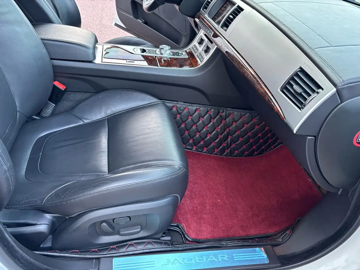 Jaguar XF 2015 2015 XF 2.0T 80th Anniversary Luxury Edition