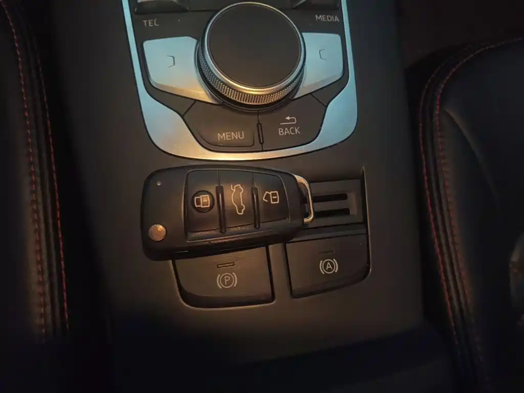 Фото 10 - Audi A3