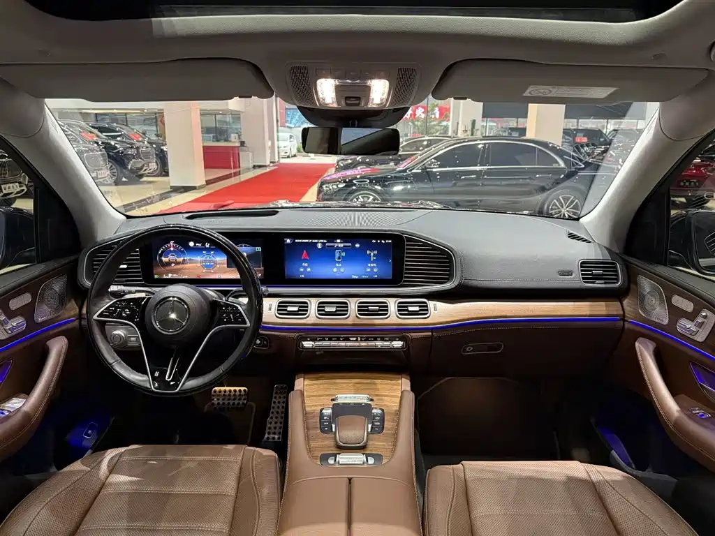 Mercedes-Benz GLS 2024 Model GLS 450 4MATIC Luxury фото 19