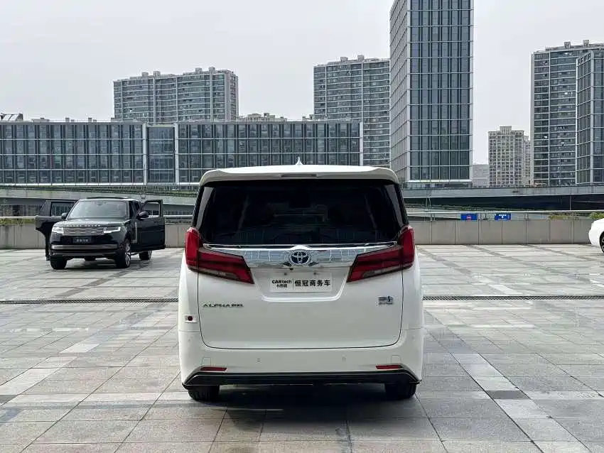Toyota Alphard 2021 Hybrid 2.5L Luxury фото 6